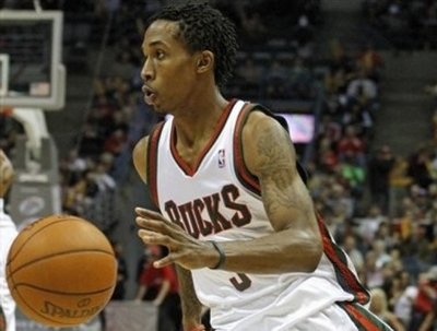 Brandon Jennings.  Brandon jennings, World of sports, Sports jersey