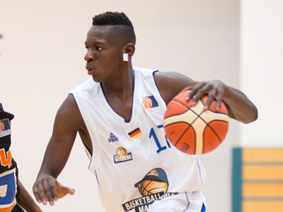 Isaac Bonga vs Leverkusen Matchup Video