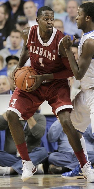 JaMychal Green says he'll be back at Alabama for his senior season