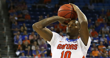 Dorian Finney-Smith latest transfer to shine for Florida basketball team